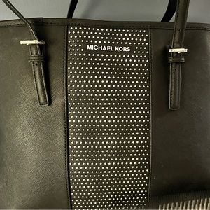 NWOT MICHAEL KORS SATCHEL WITH MATCHING WALLET